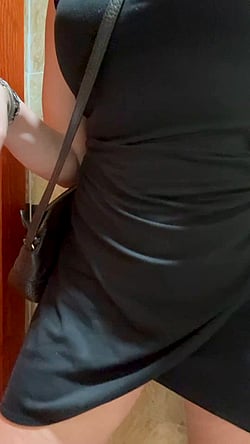 Sneaky Butt Plug MILF Pussy at the Bar'
